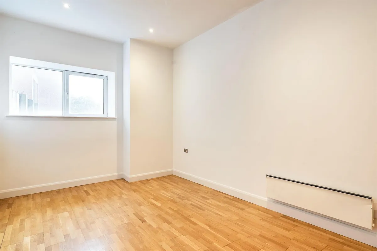 Flat West Close in Cardiff