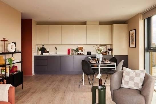 Room Junction Approach in Greater London