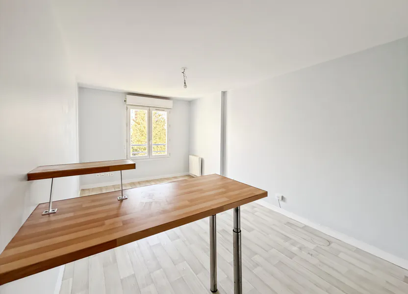 Flat Rue du Faubourg Bannier in Orléans