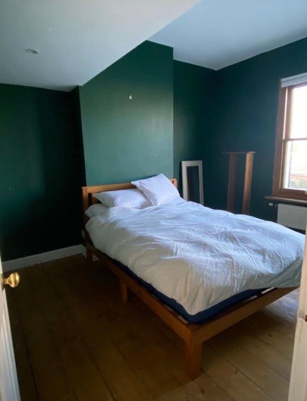 Room Graham Road in Bristol