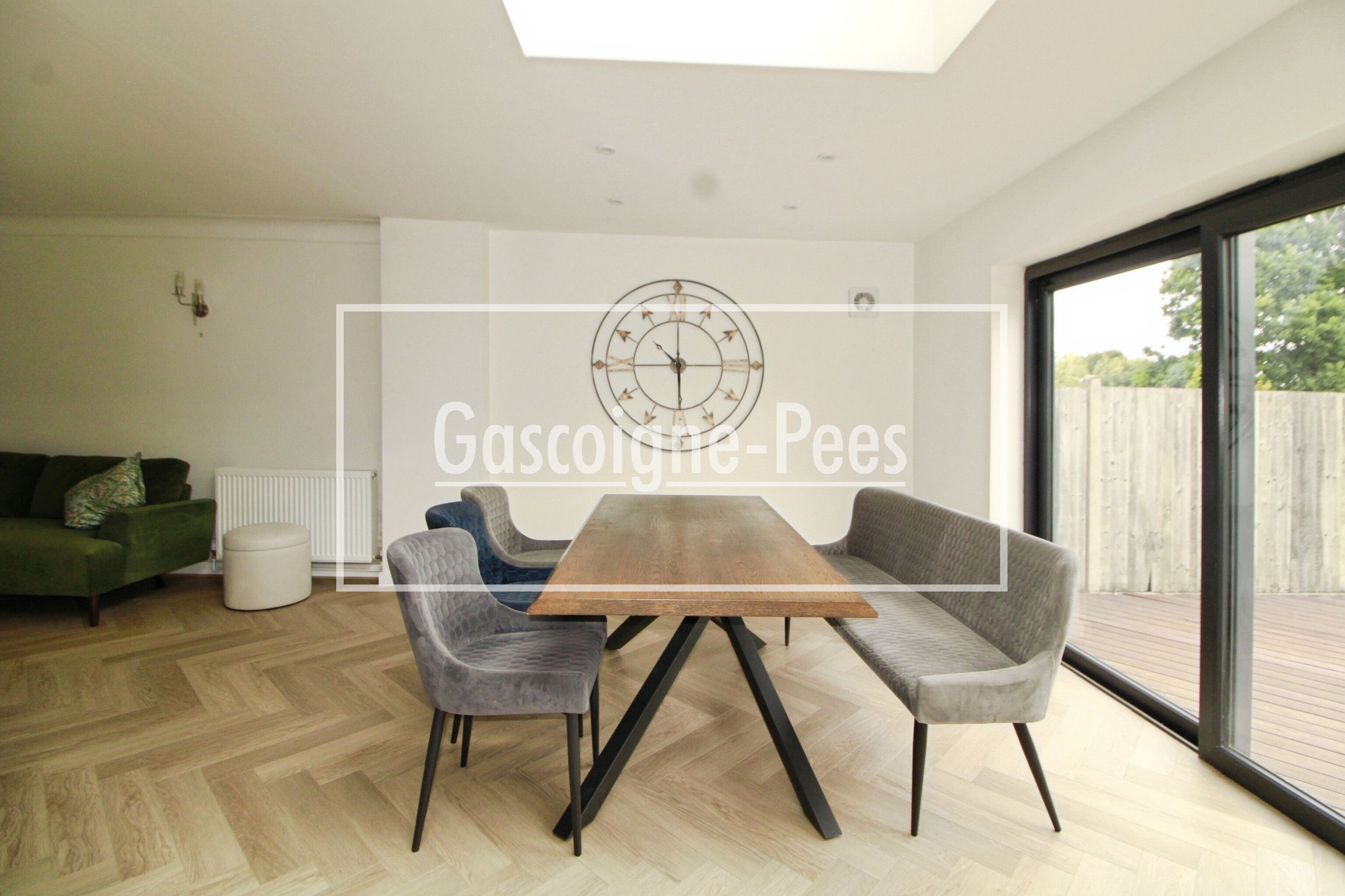 House Dell Close in Mole Valley