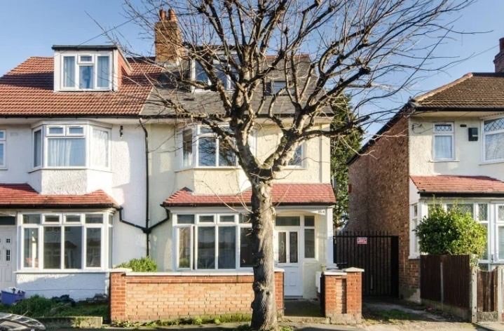 Room St Barnabas Road in Greater London