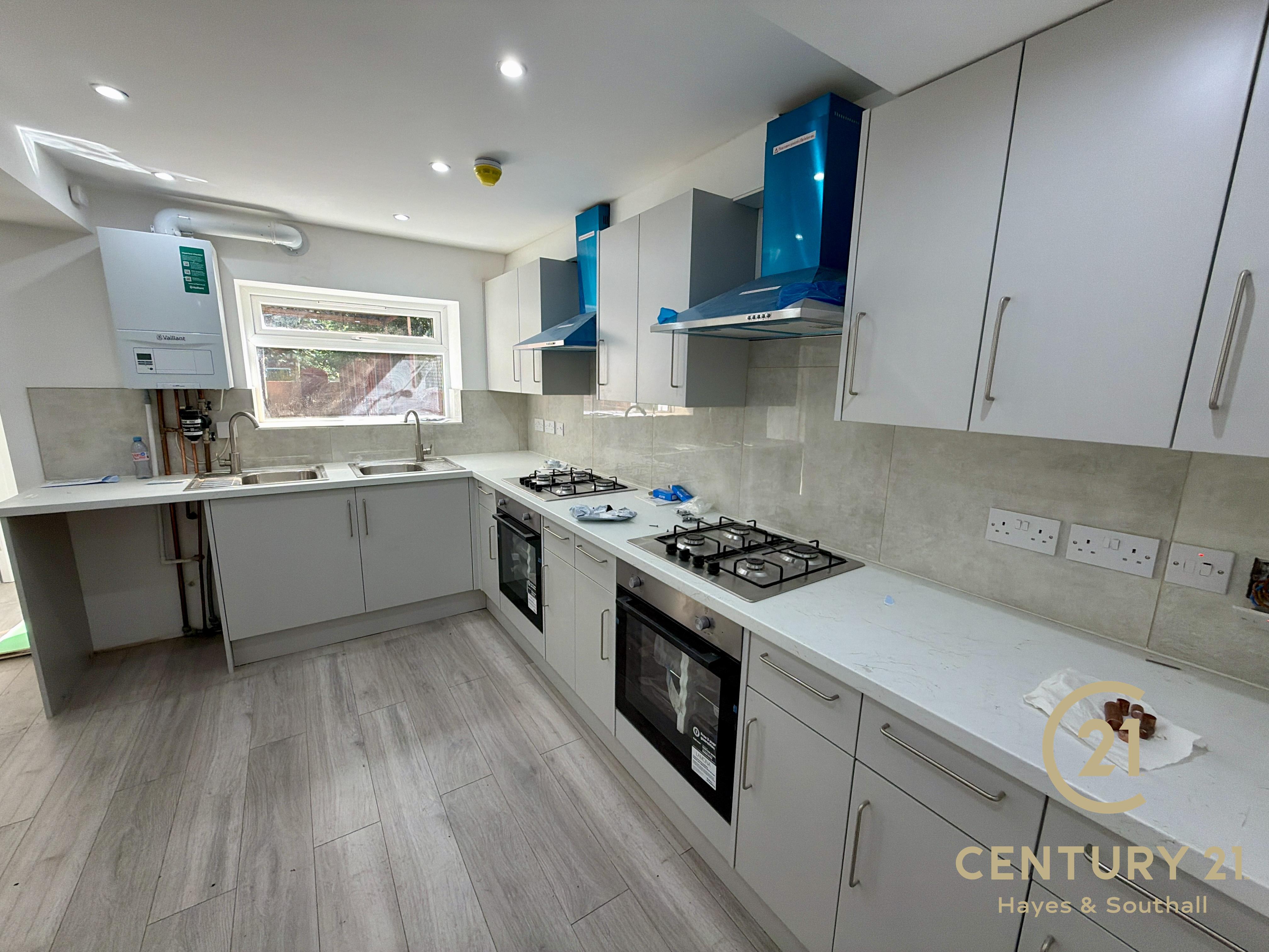 Room Maple Close in Greater London
