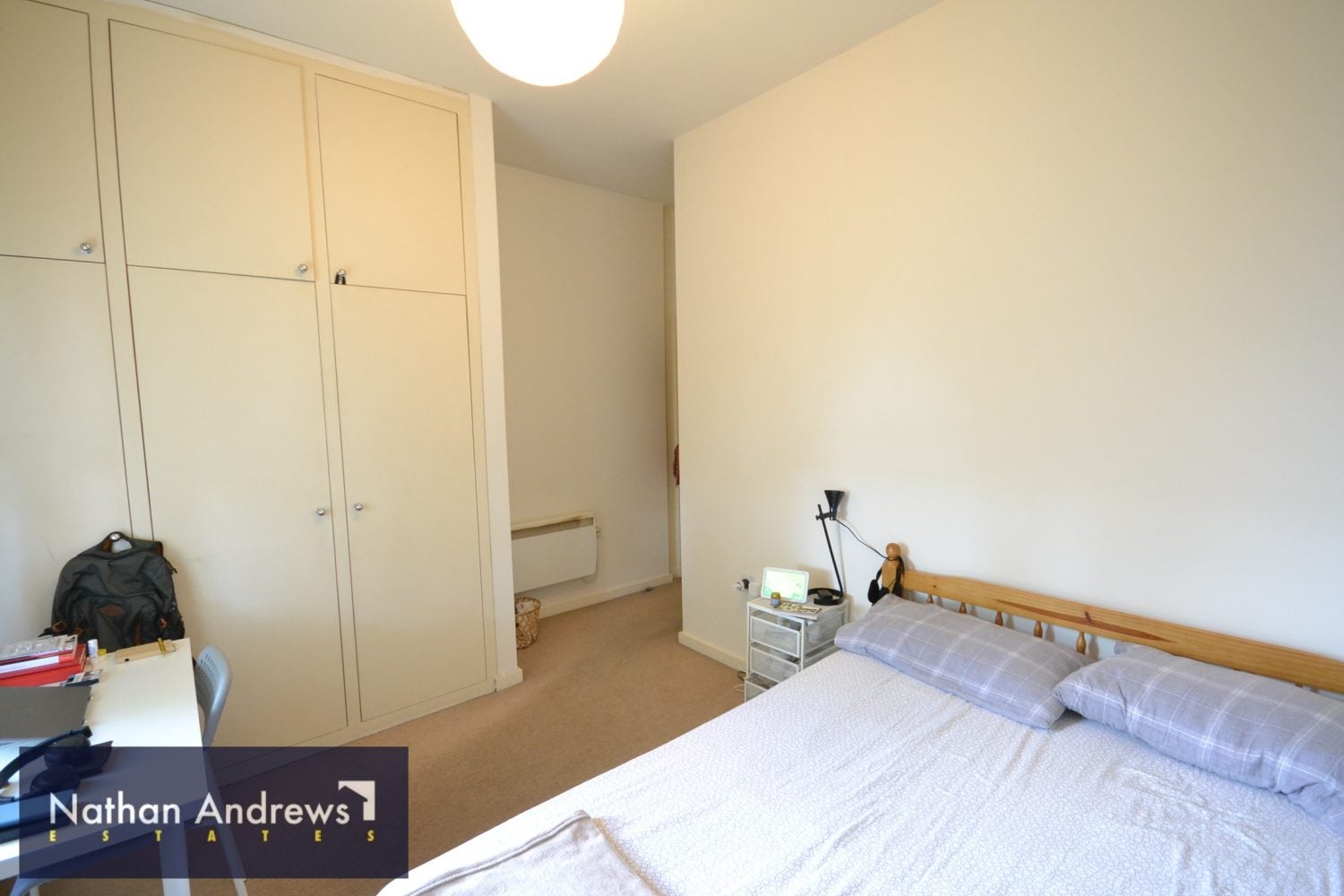Flat Wolverton Gardens in London