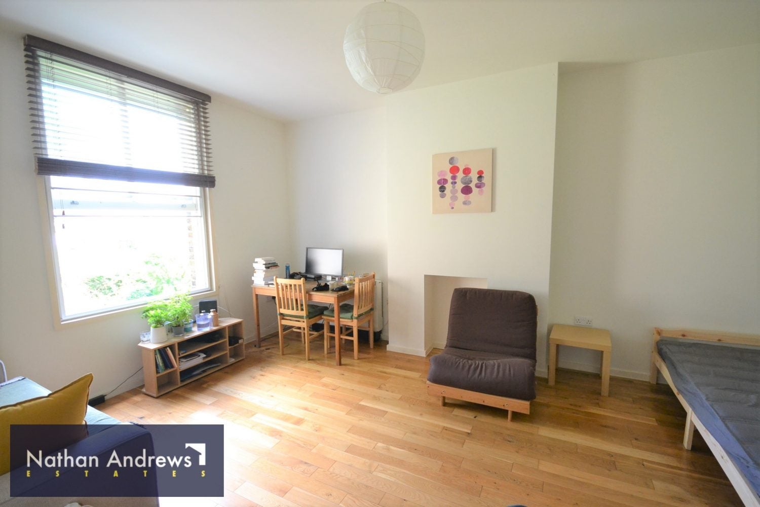 Flat Wolverton Gardens in London