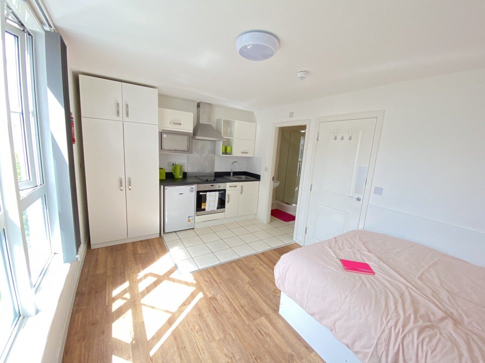 Flat Watkin Road in Leicester