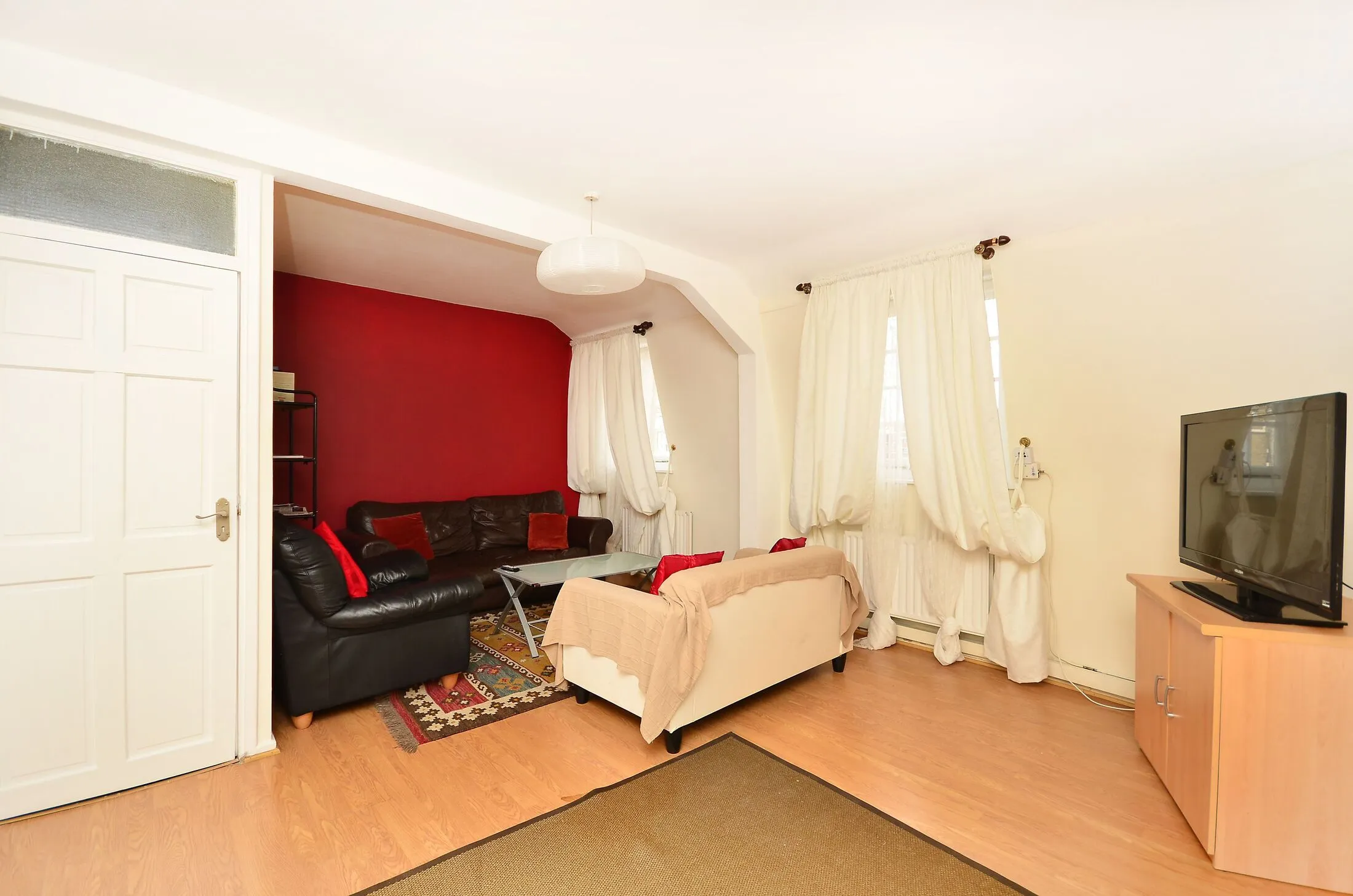 Flat Portpool Lane in Greater London