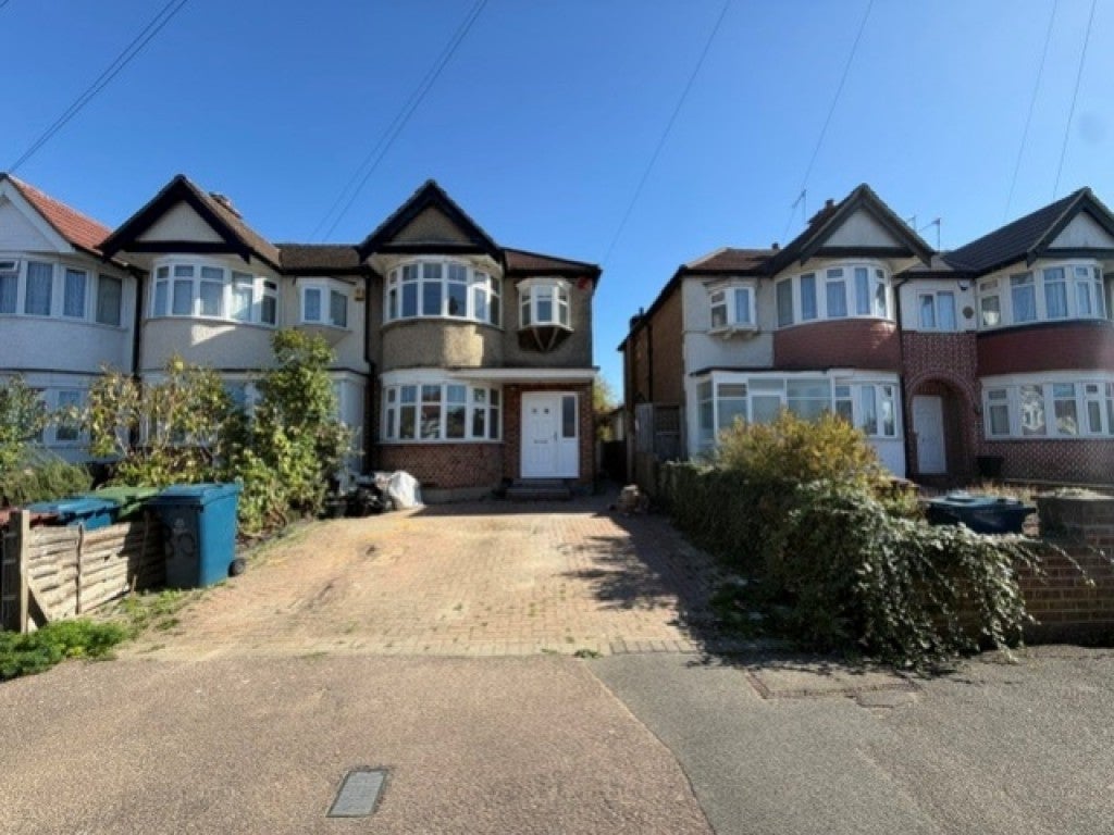 House Waverley Road in Greater London
