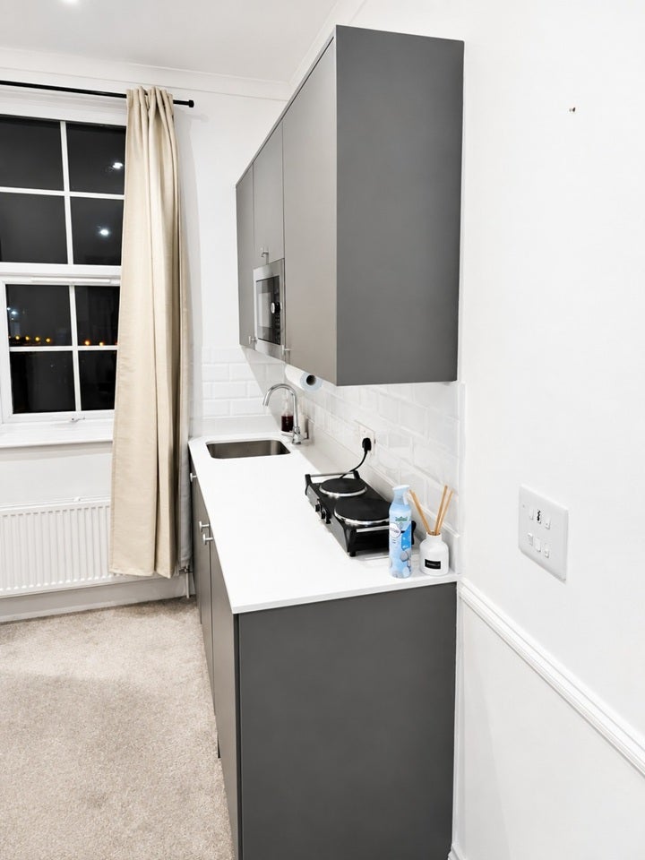 Flat Wandsworth High Street in Greater London