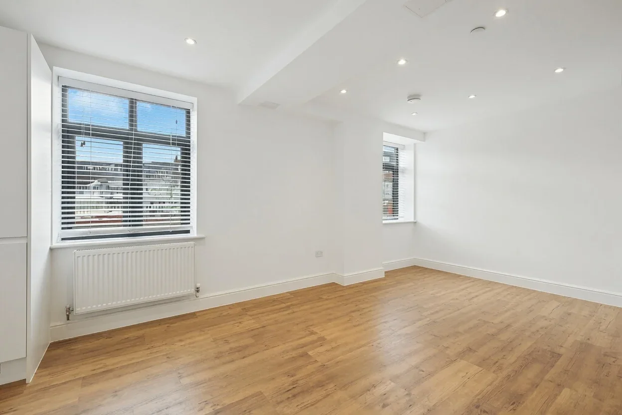 Flat Cambridge Place in Aylesbury