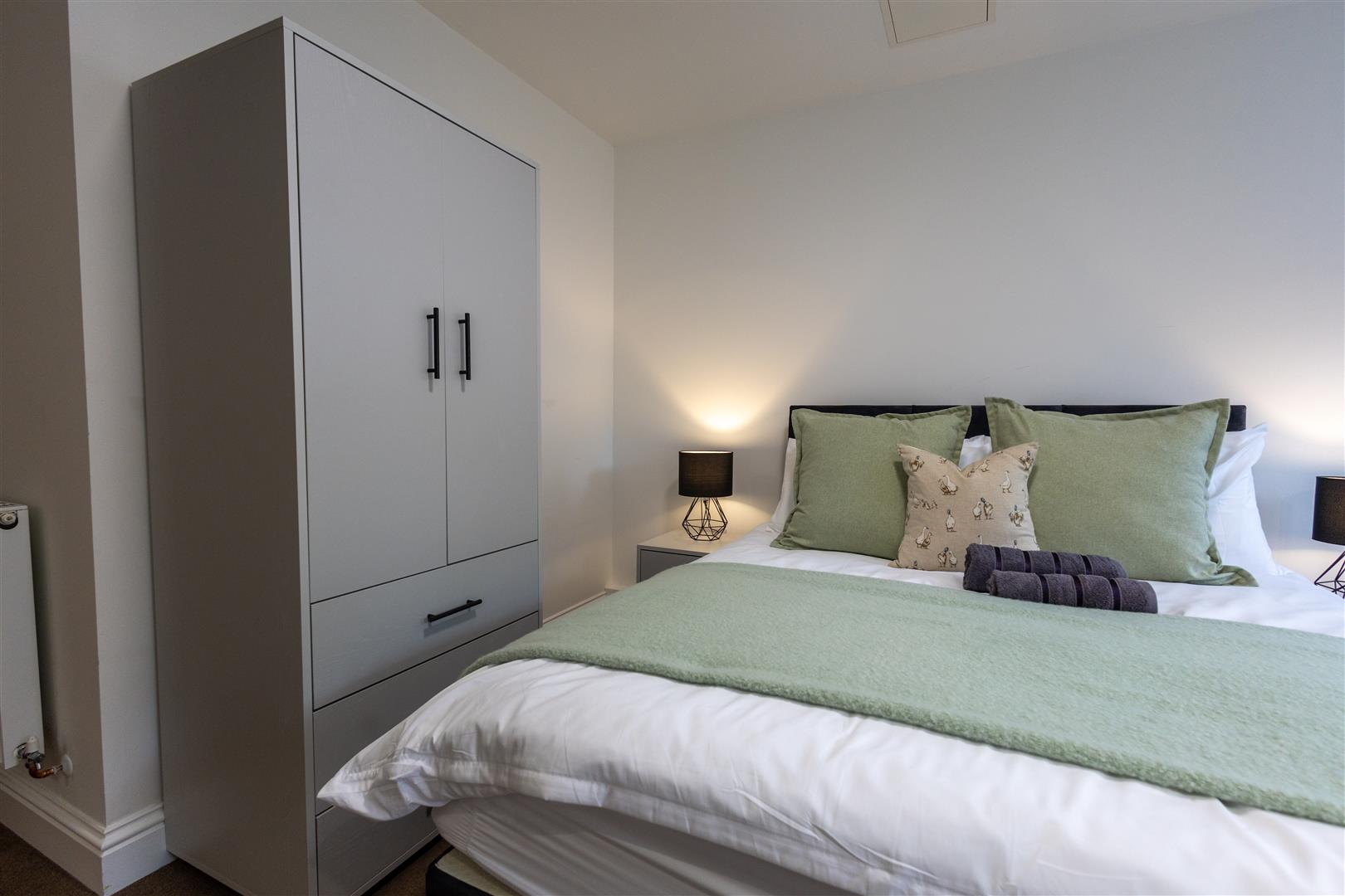 Flat Saint James' Court in Derby