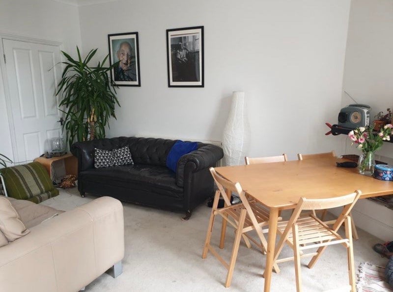 Room Rathcoole Avenue in Greater London