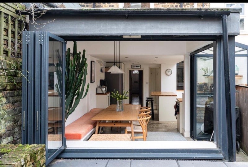 Room Milkwood Road in Greater London