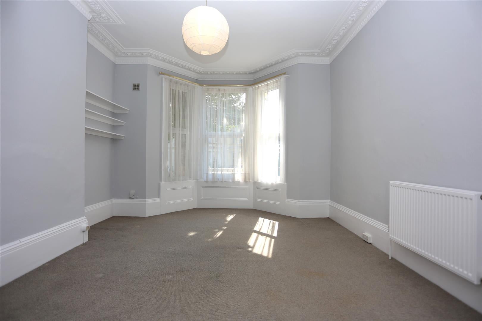 Flat Sackville Road in Portslade by Sea