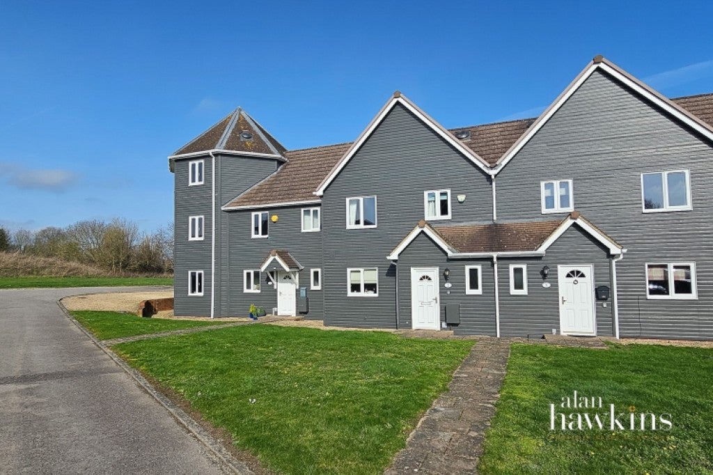 House The Drive in Royal Wootton Bassett
