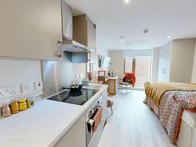 Flat Fitzwilliam Street in Sheffield