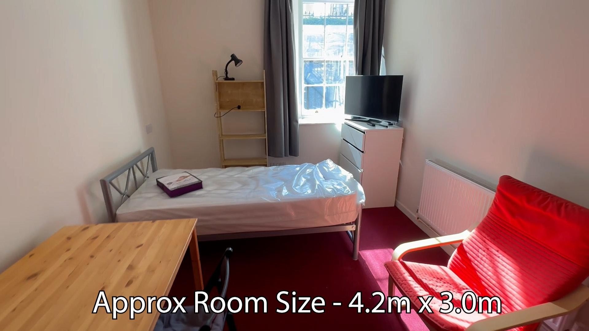 Flat Meridian Place in Bristol