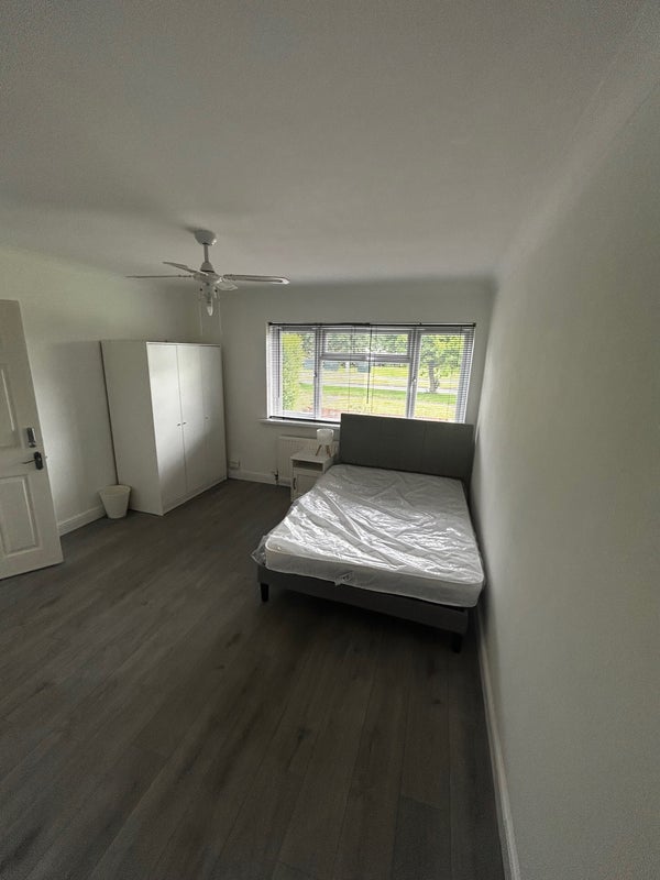 House Chatcombe in Yate