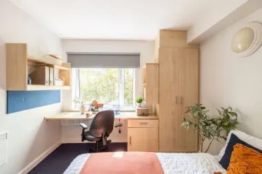 Room Charlotte Road in Sheffield