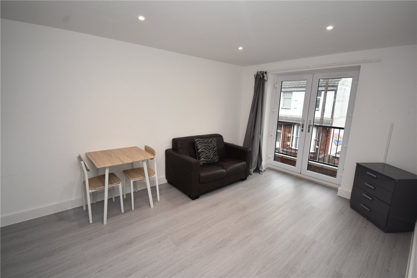 Flat Esher Road in New Ferry