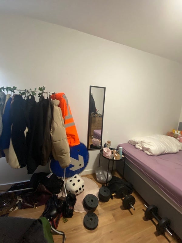 Room Peregrine Street in Manchester