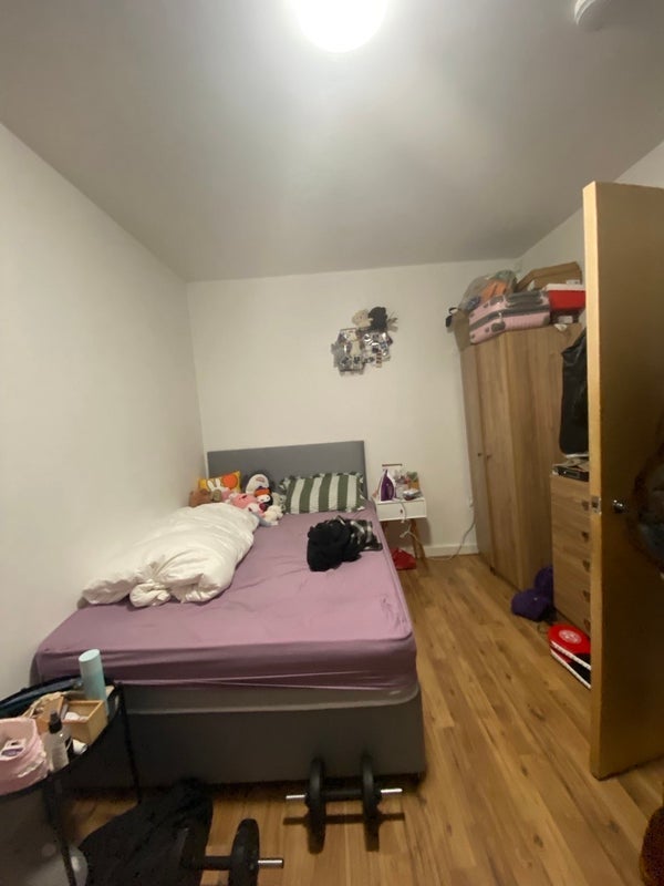 Room Peregrine Street in Manchester