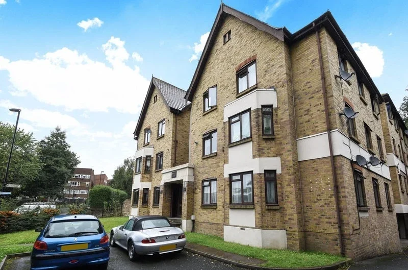 Flat Lewisham Hill in Greater London
