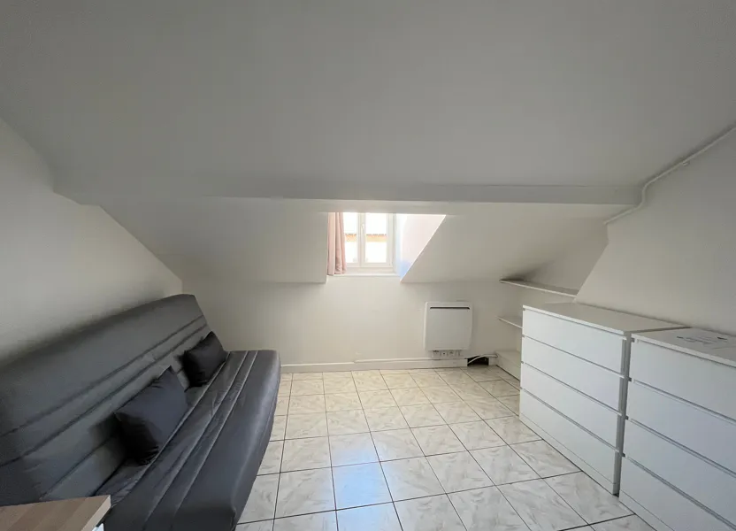 Chambre Rue Charles de Gaulle à Yerres