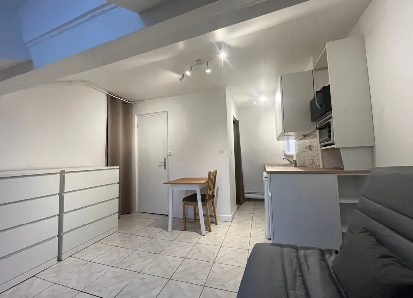 Chambre Rue Charles de Gaulle à Yerres