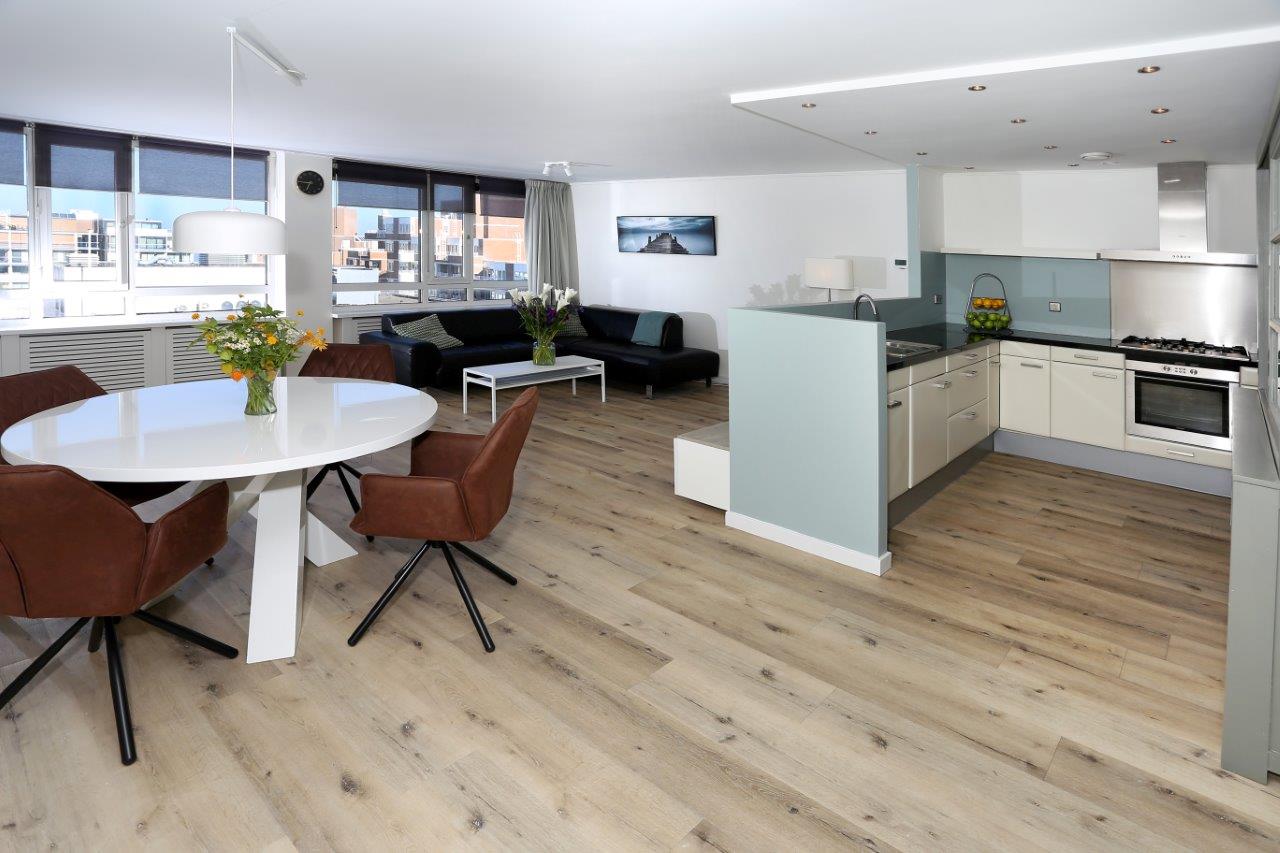 Appartement Gevers Deynootweg in Den Haag