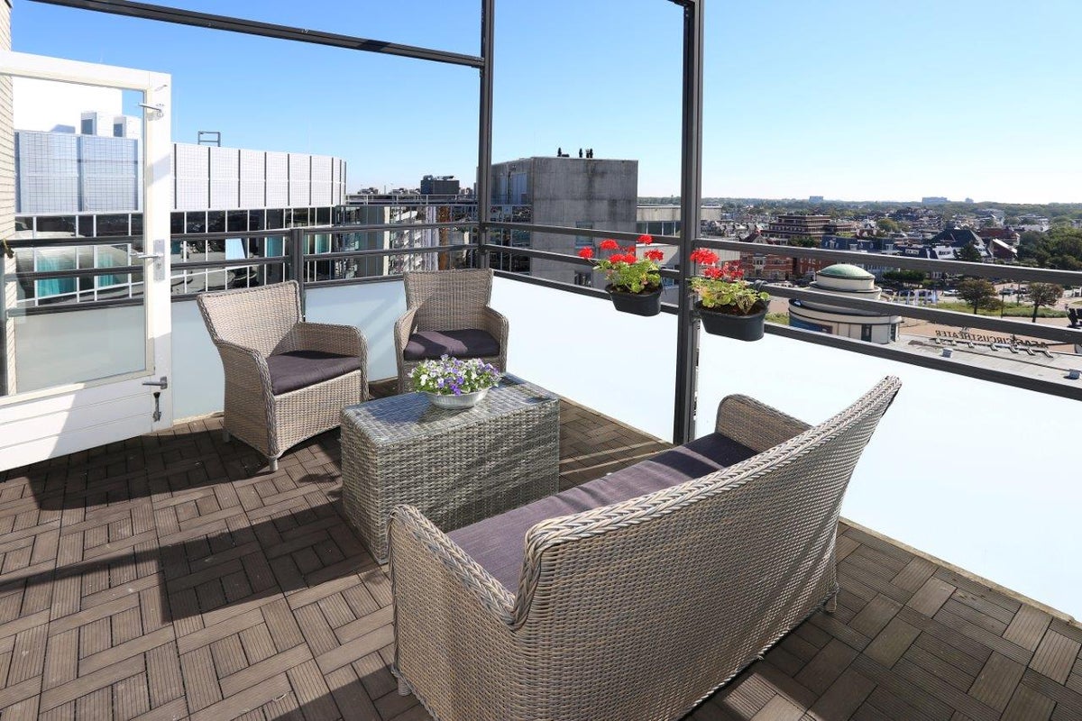 Appartement aan de Gevers Deynootweg in Den Haag