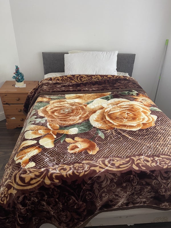 Room Long Lane in Greater London