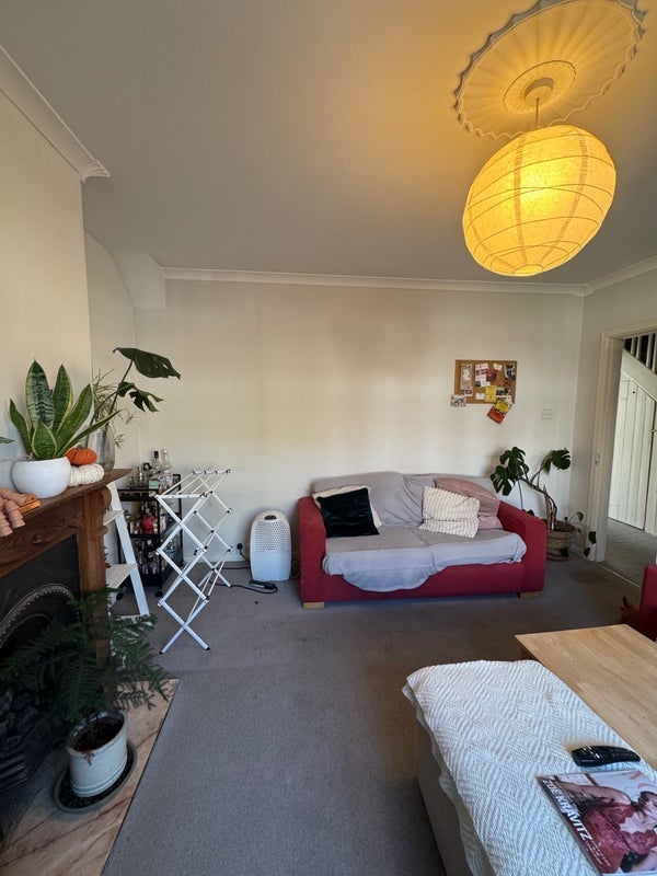 Room Swaby Road in Greater London