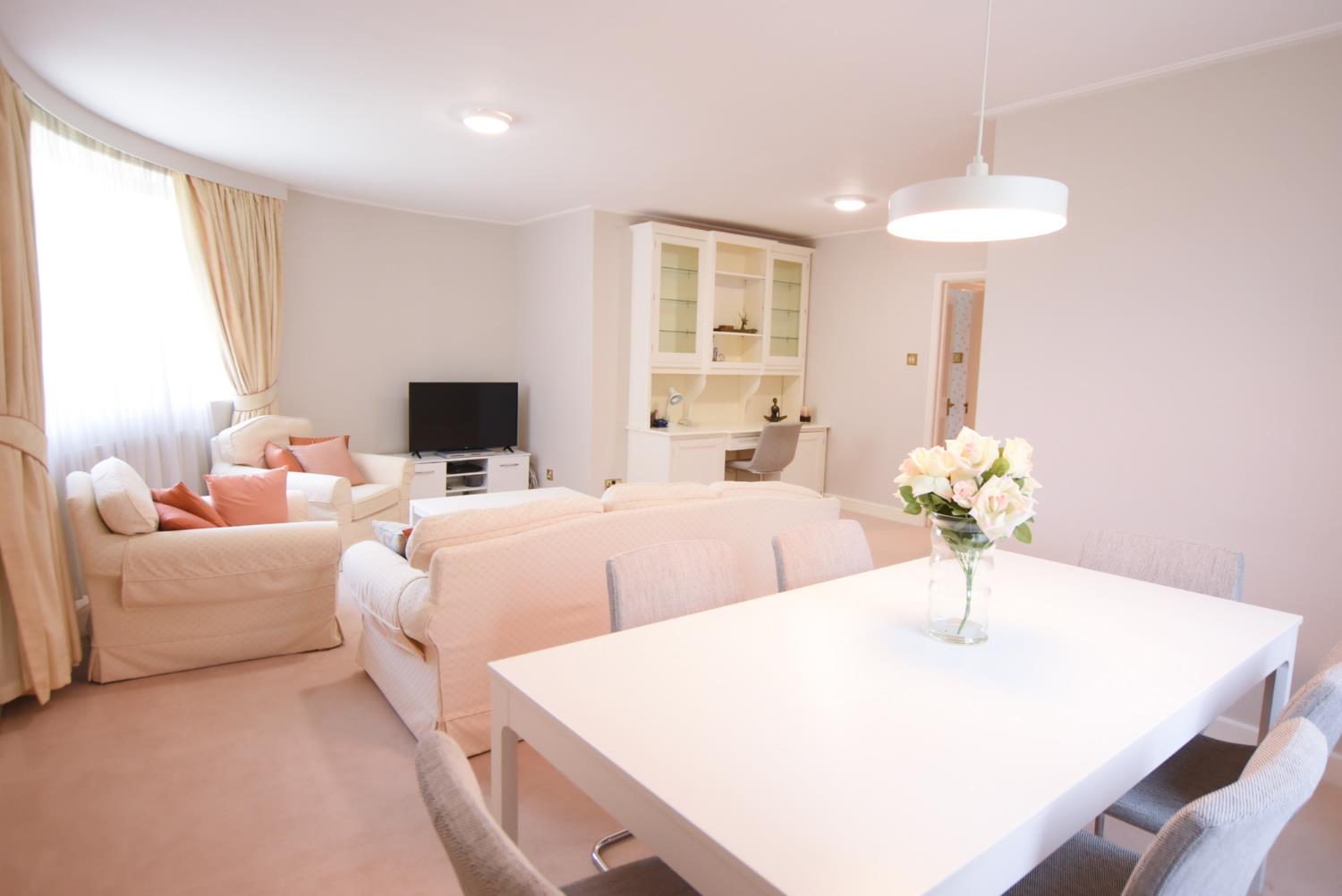 Flat Finchley Road in City of Westminster