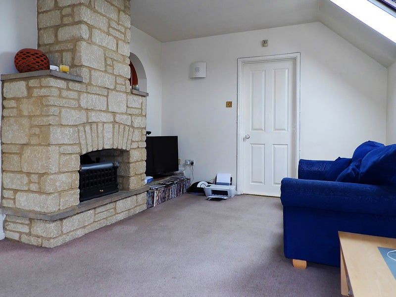 House Idbury Close in West Oxfordshire
