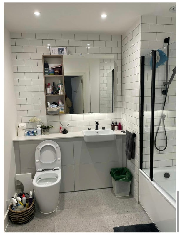 Room Blair Street in Greater London
