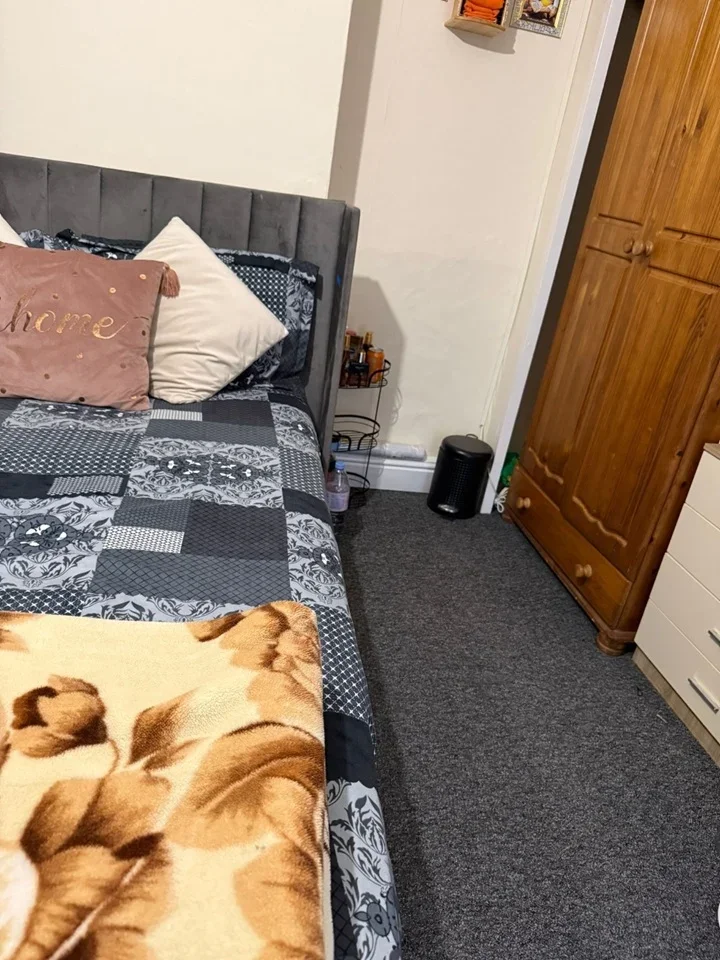 Room Clarendon Street in Dover
