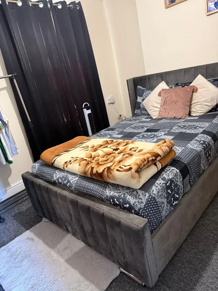 Room Clarendon Street in Dover