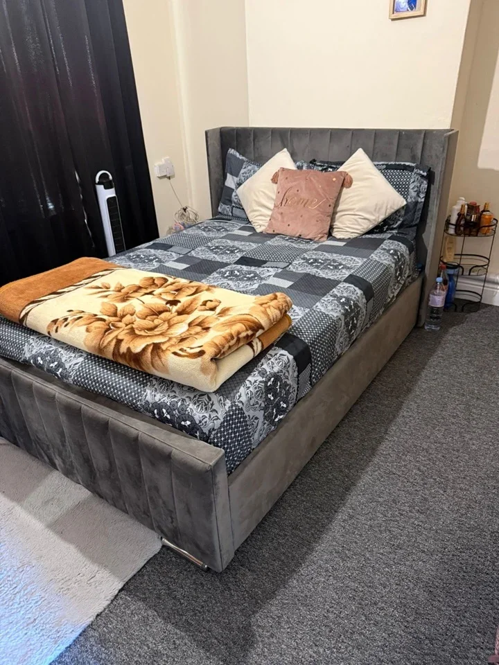 Room Clarendon Street in Dover