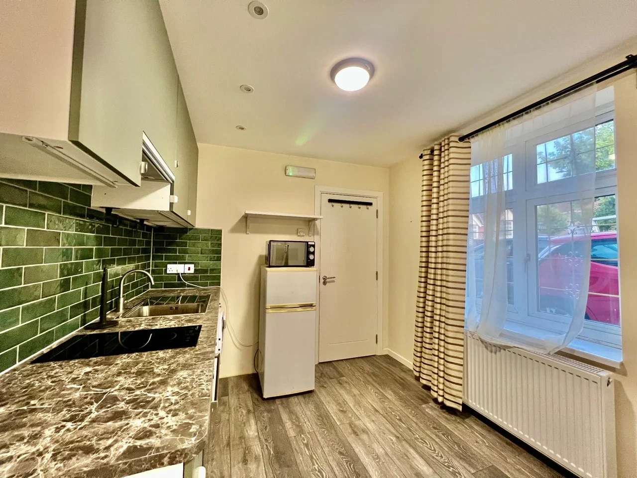 Flat Hillcroft Crescent in Greater London