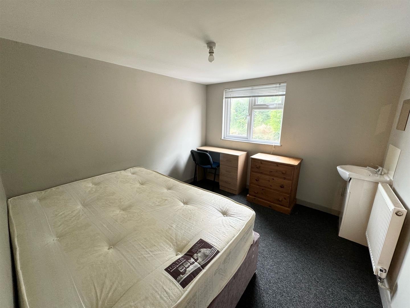 Room Riley Road in Brighton