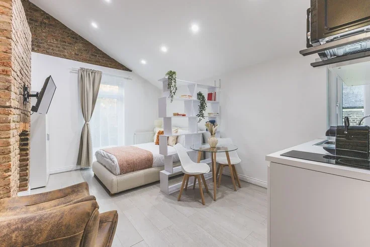 Flat Fordwych Road in Greater London