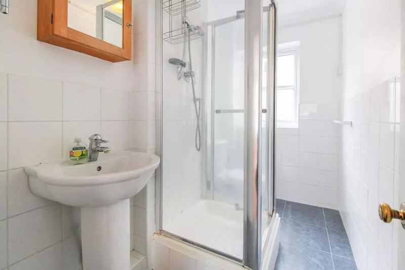 Flat Stepney Green in Greater London