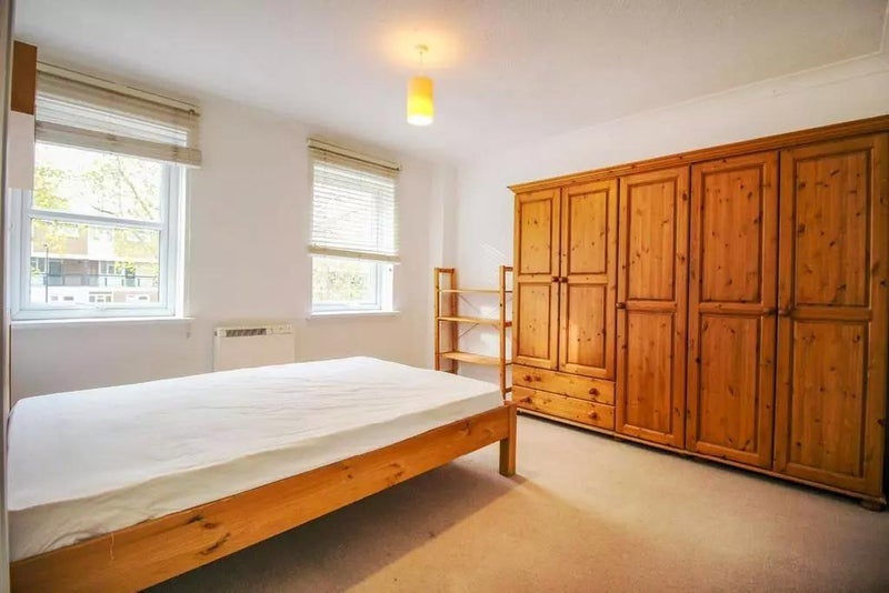 Flat Stepney Green in Greater London