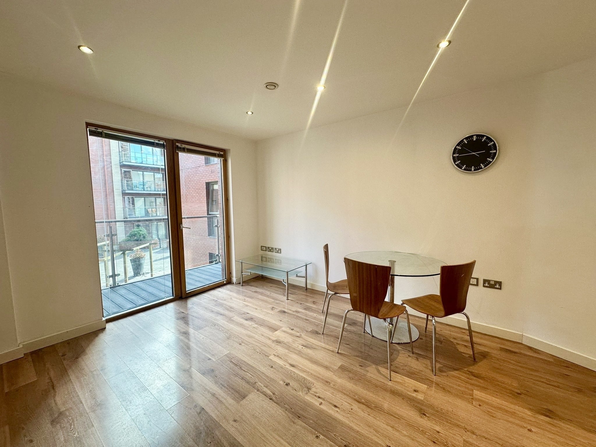 Flat Woodholm Road in Sheffield