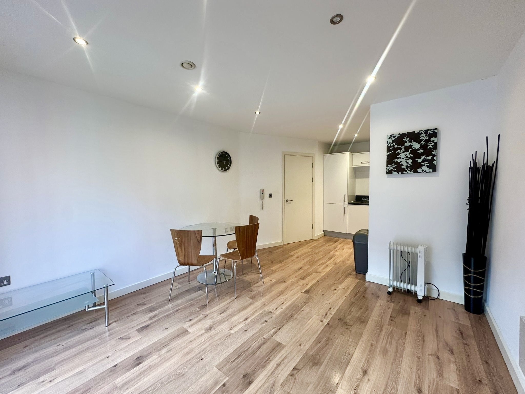 Flat Woodholm Road in Sheffield