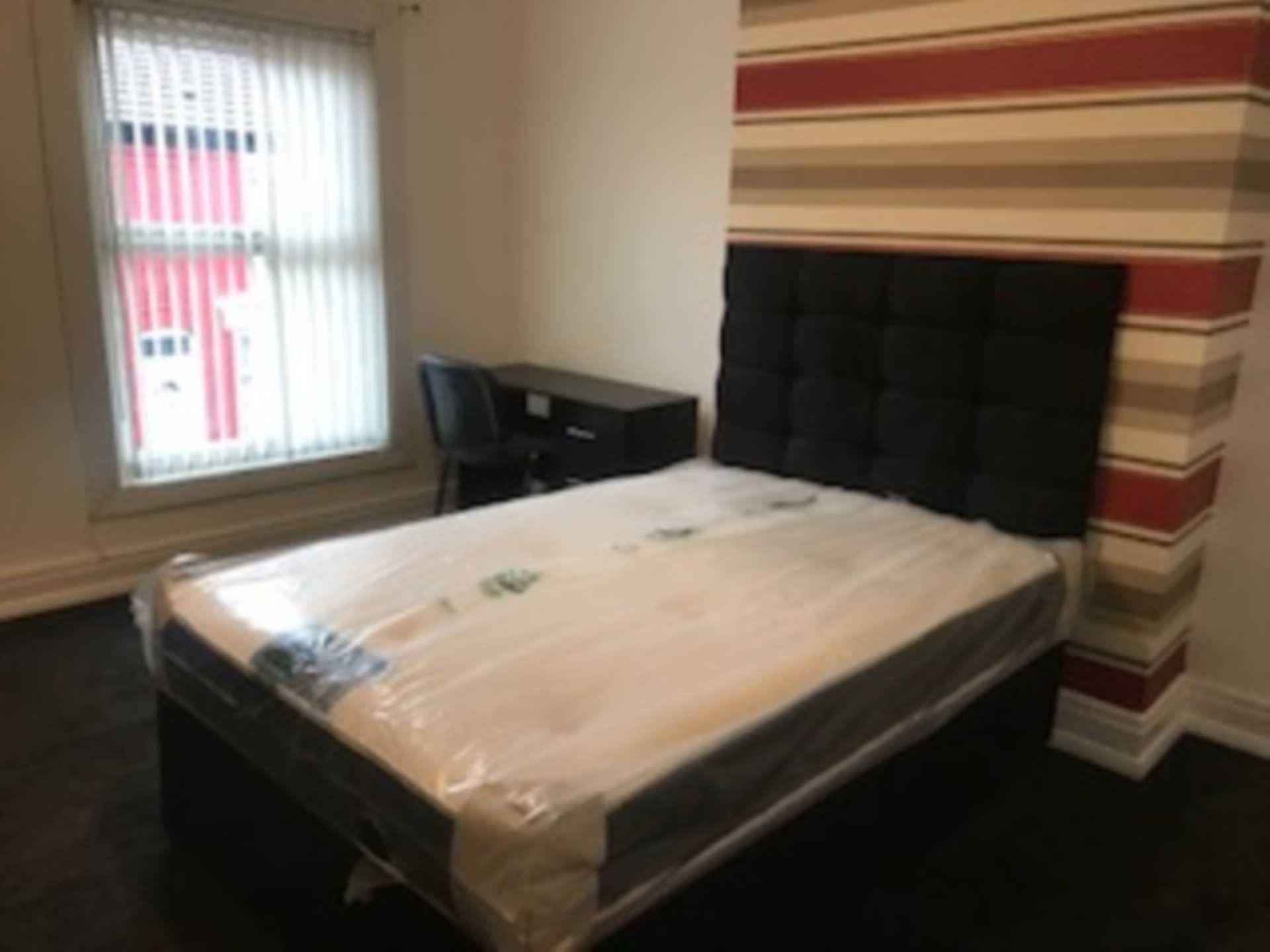 Room Parton Street in Liverpool