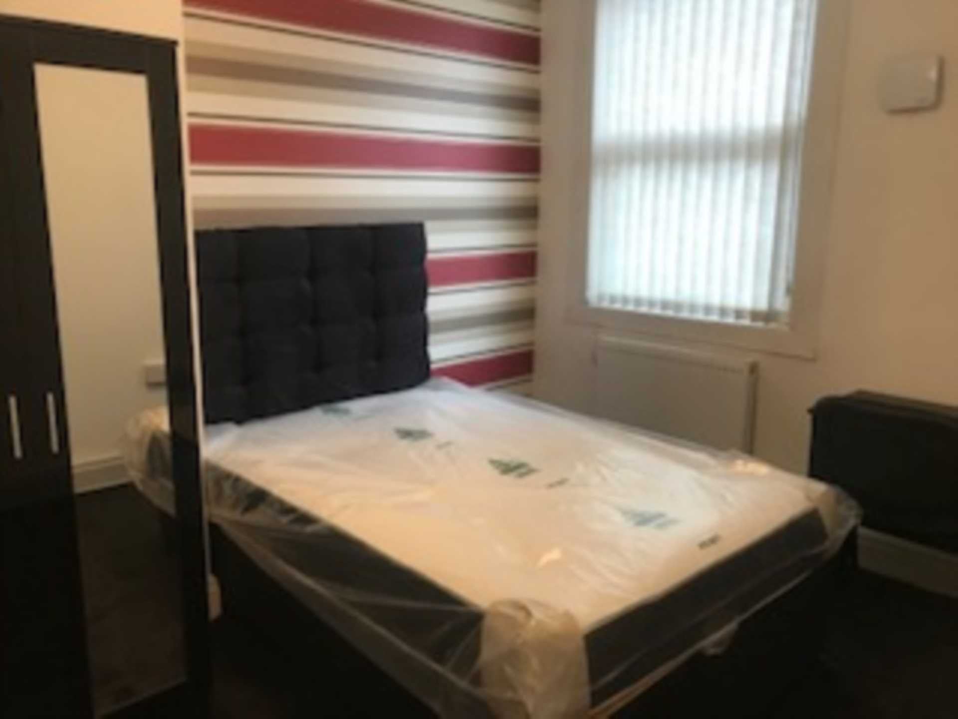 Room Parton Street in Liverpool