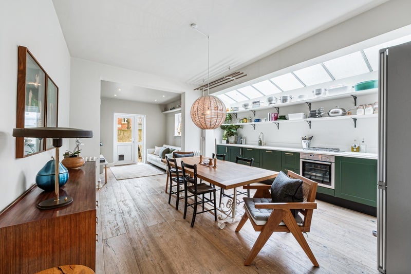Room Julian Avenue in Greater London