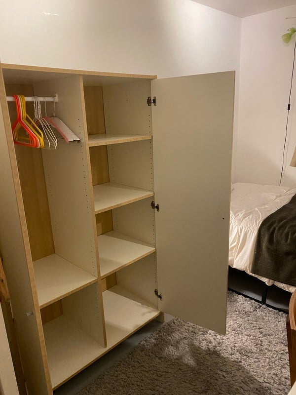 Room Burdett Street in Greater London
